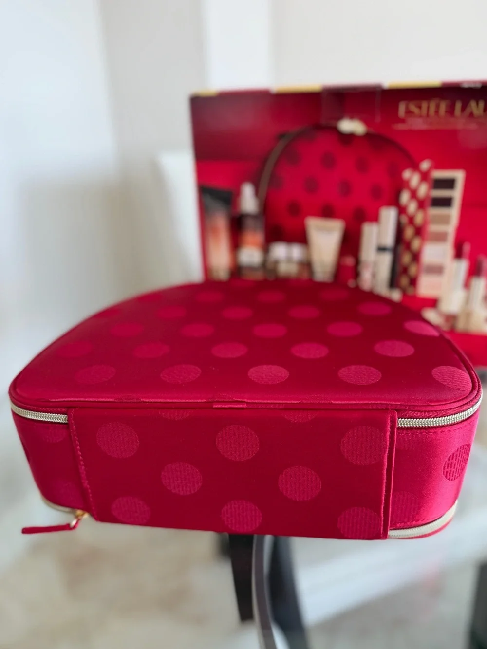 Estée Lauder Cosmetic Case